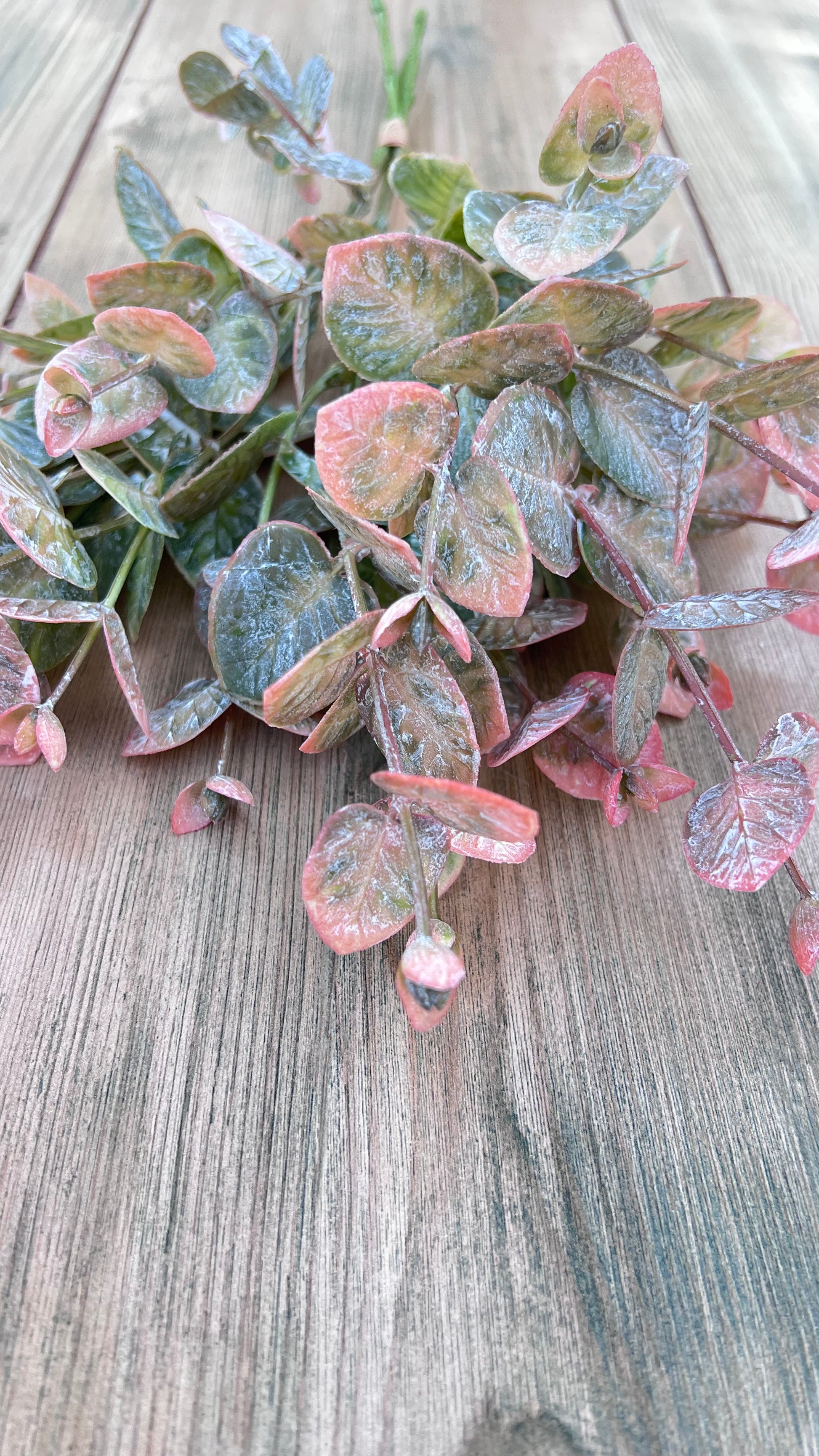 Close-up textural detail of Wild Grass bundle-Frosted Blush showing the frosted leaf finish